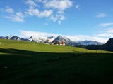 01 Im Herbst im Allgäu
Sonnenschein und die Gipfel mit Schnee